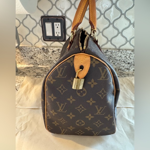 Louis Vuitton Brown Monogram Speedy 30 - Picture 12 of 15